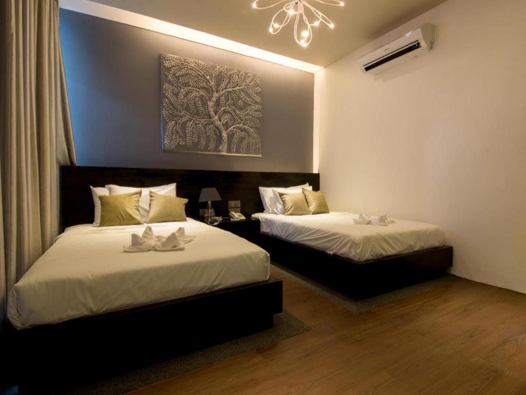 De Art Hotel Phnom Penh Exterior photo